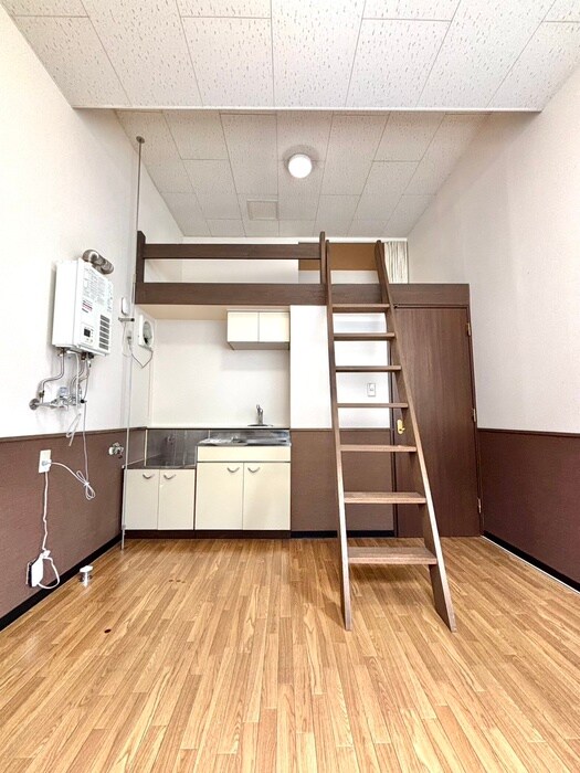 物件内観写真15　(居室)