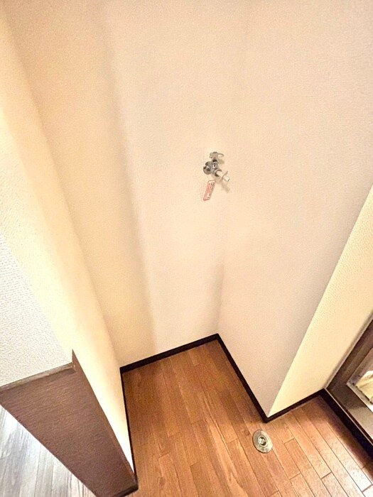 物件内観写真21　(洗濯機置場)