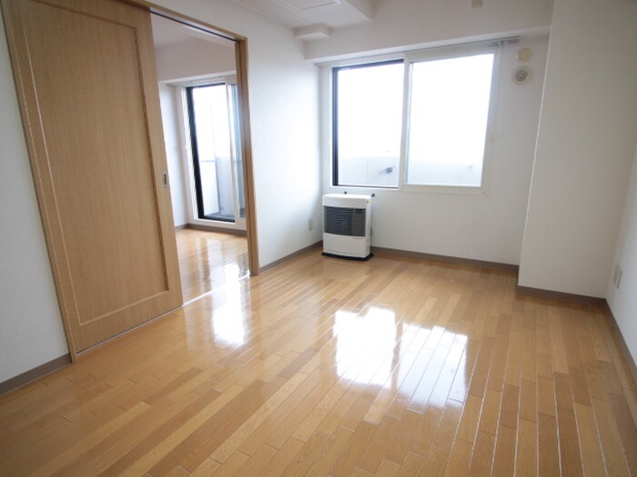 物件内観写真5　(居室)