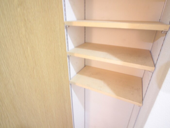 物件内観写真18　(靴箱)