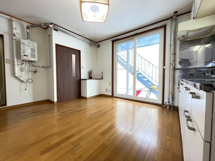 物件内観写真8　(居室)