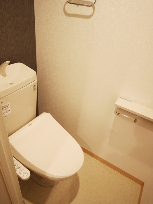 物件内観写真15　(トイレ)