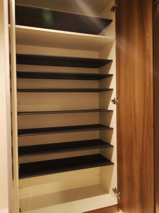 物件内観写真18　(靴箱)