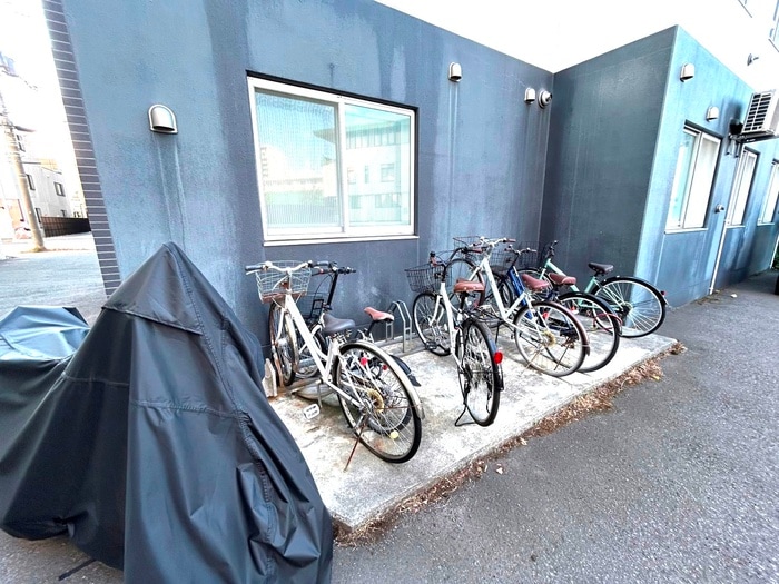 物件外観写真6　(駐輪場)