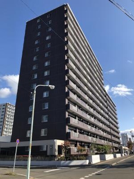 カ－サ新札幌（３０７）外観写真