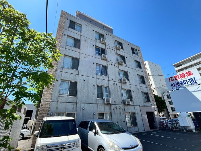 物件外観写真1　(外観写真)