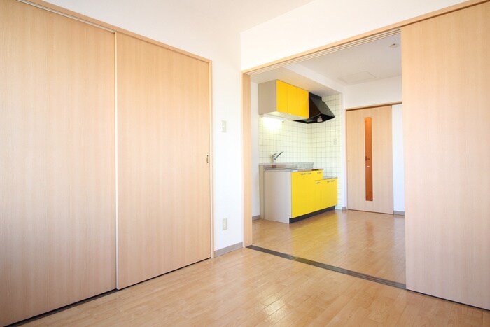 物件内観写真10　(居室)