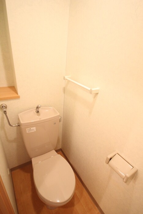 物件内観写真15　(トイレ)