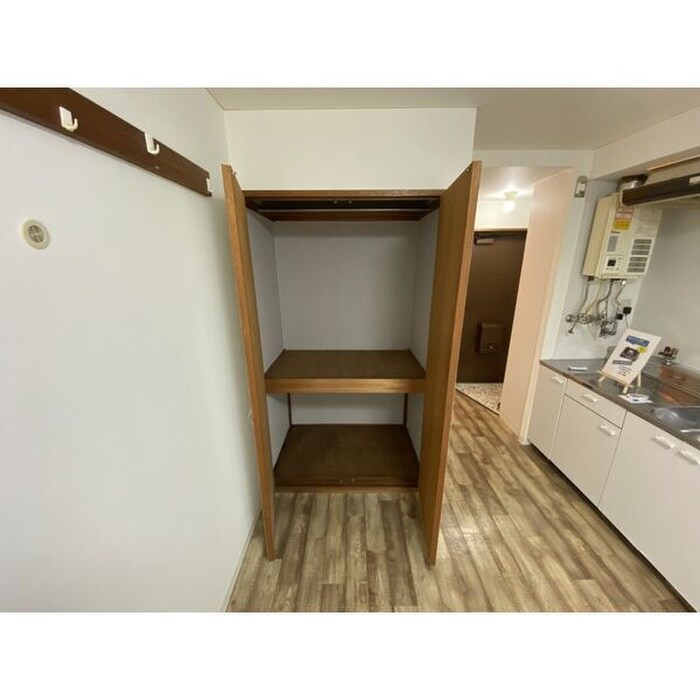 物件内観写真8　(収納)