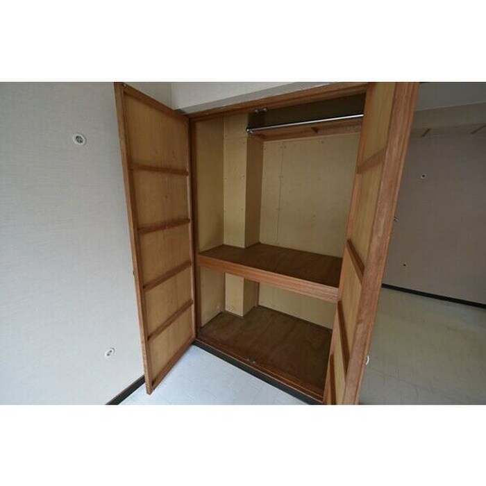 物件内観写真9　(収納)