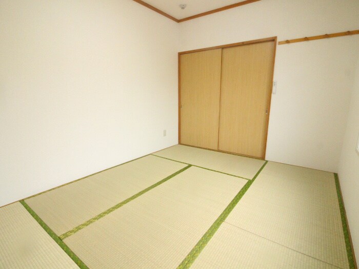 物件内観写真9　(居室)