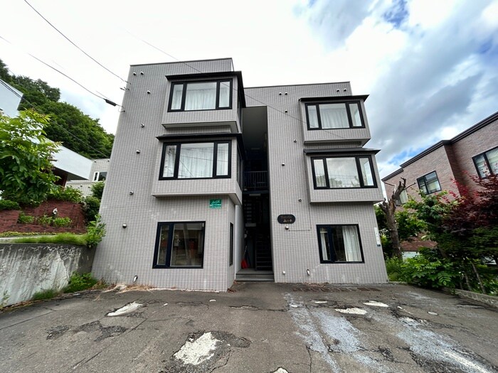 物件外観写真2　(外観写真)