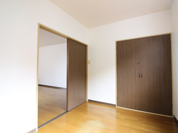 物件内観写真10　(居室)