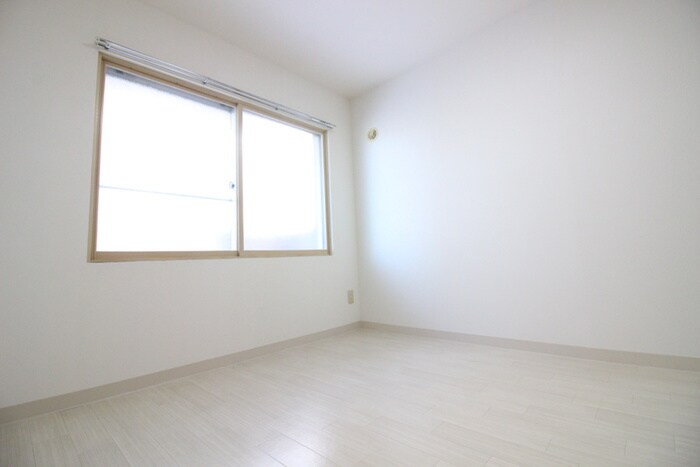 物件内観写真14　(居室)