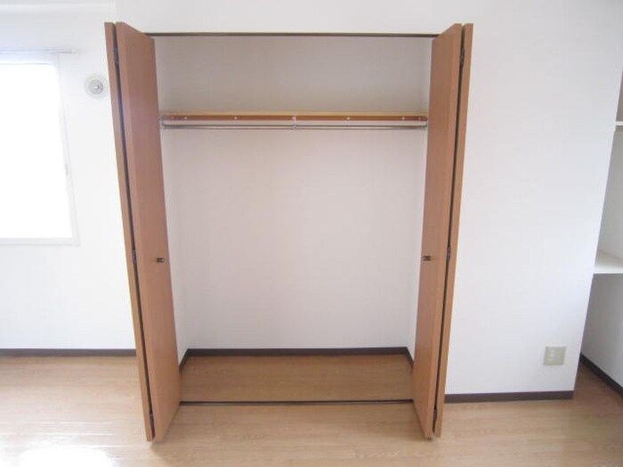 物件内観写真11　(収納)