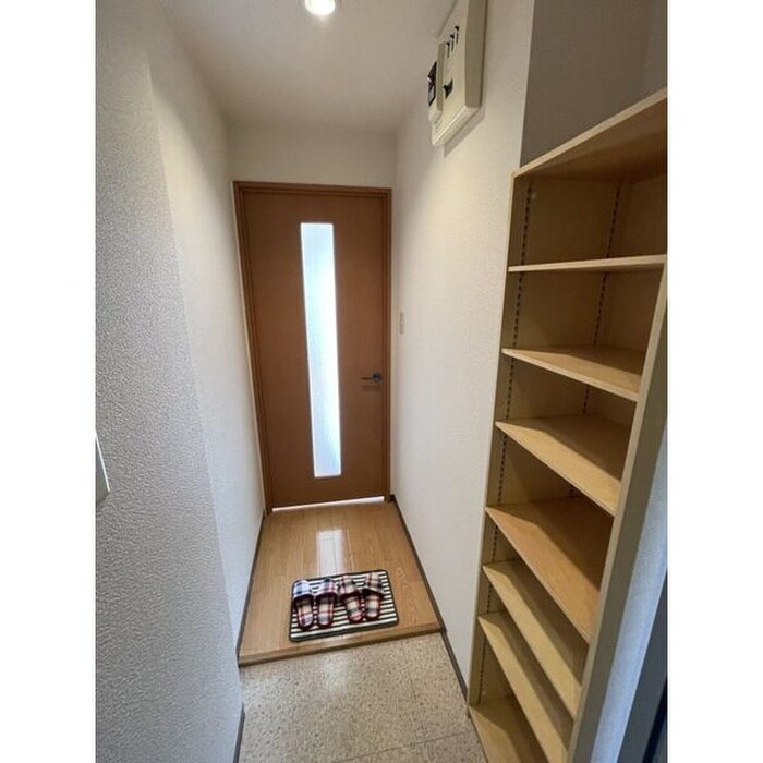 物件内観写真14　(玄関)