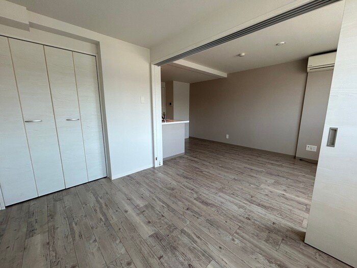 物件内観写真15　(収納)