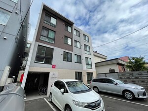 ＡＬＰＨＡ山鼻外観写真