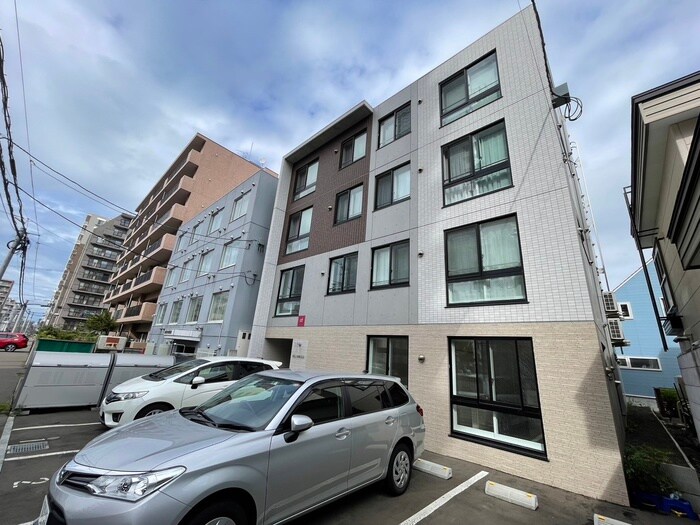 物件外観写真2　(外観写真)