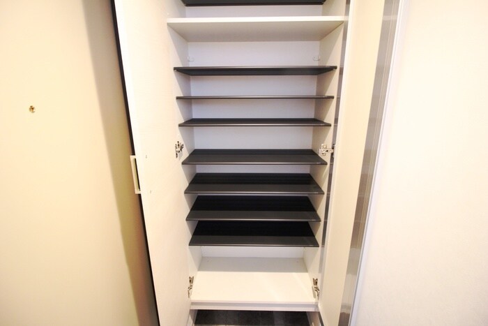 物件内観写真17　(靴箱)