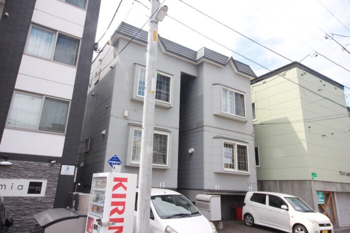 物件外観写真2　(外観写真)