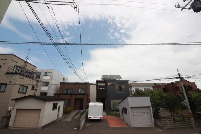 物件内観写真20　(室内からの展望)