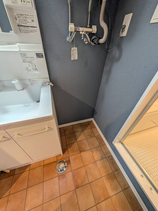 物件内観写真13　(洗濯機置場)