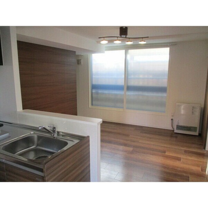 物件内観写真2　(居室)