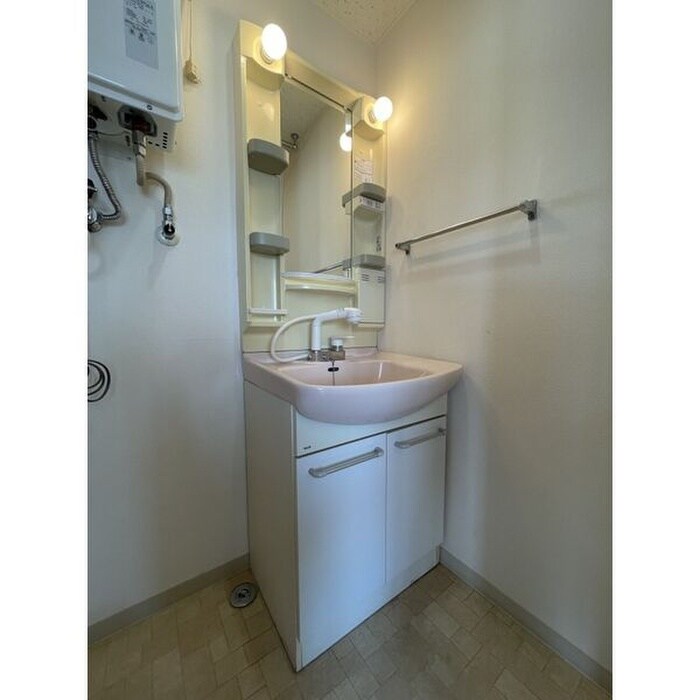 物件内観写真11　(洗面)