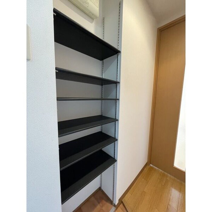 物件内観写真14　(靴箱)