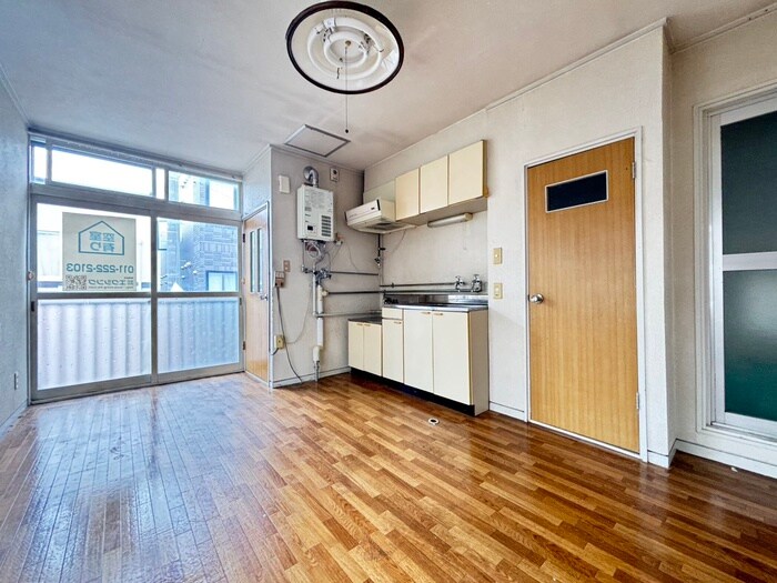 物件内観写真9　(居室)