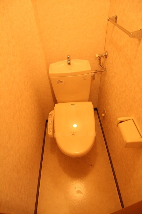 物件内観写真14　(トイレ)