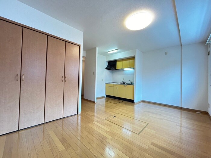 物件内観写真10　(居室)