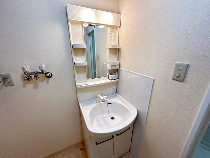 物件内観写真12　(洗面)