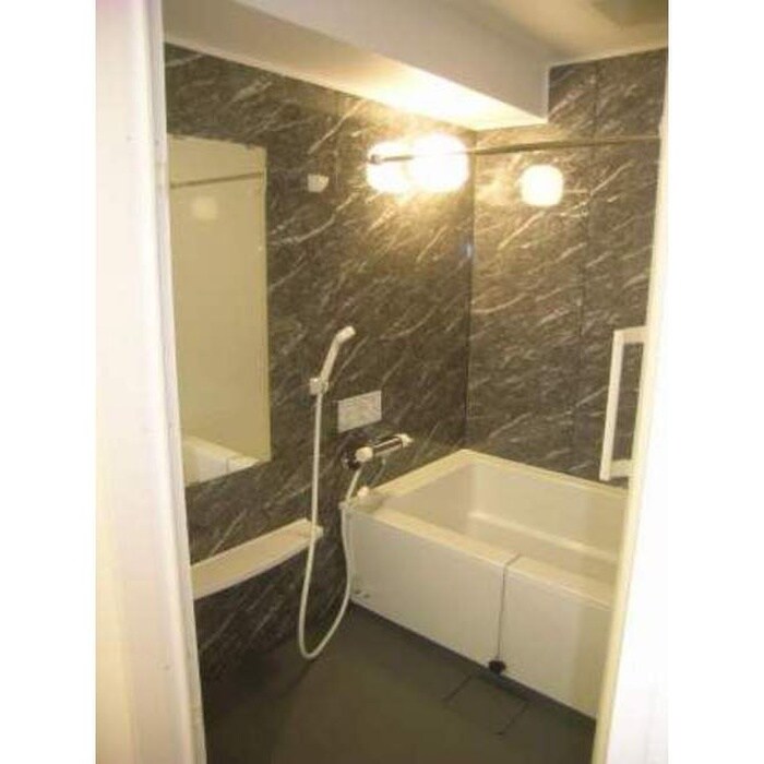 物件内観写真12　(バス／シャワールーム等)