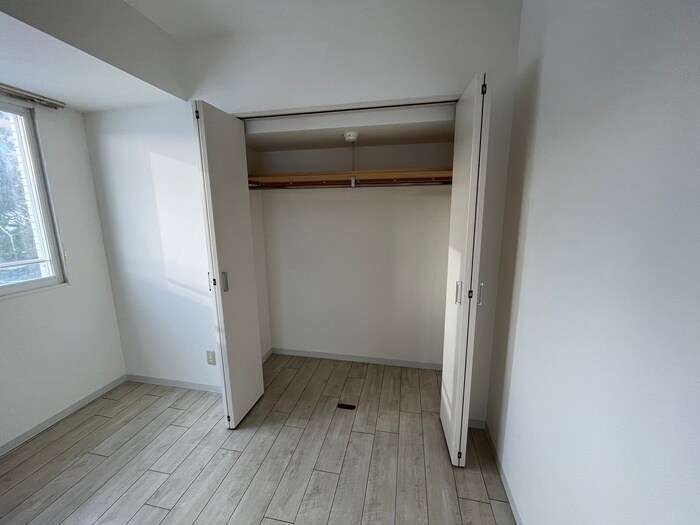 物件内観写真11　(収納)