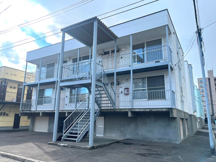 スリーオークスⅠの物件外観写真