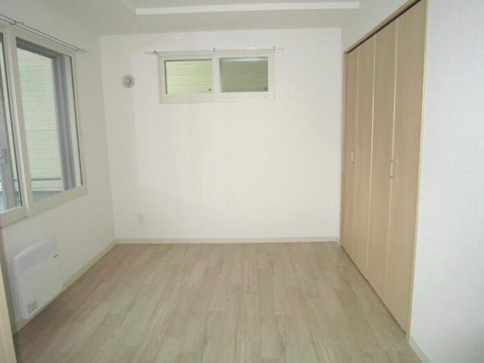 物件内観写真5　(居室)