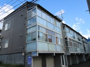 エスコ－ト２５外観写真