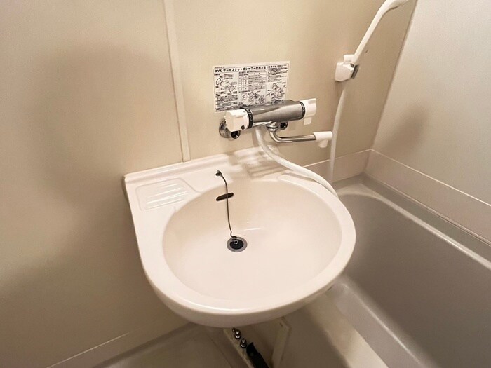 物件内観写真14　(洗面)