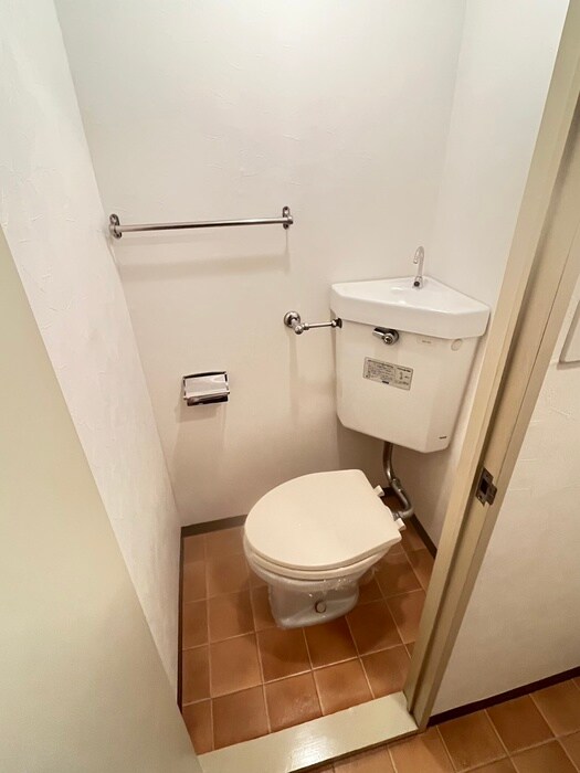 物件内観写真16　(トイレ)