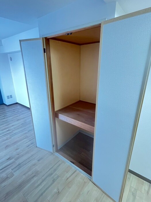 物件内観写真16　(収納)