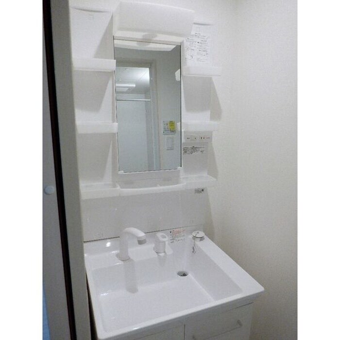 物件内観写真13　(洗面)