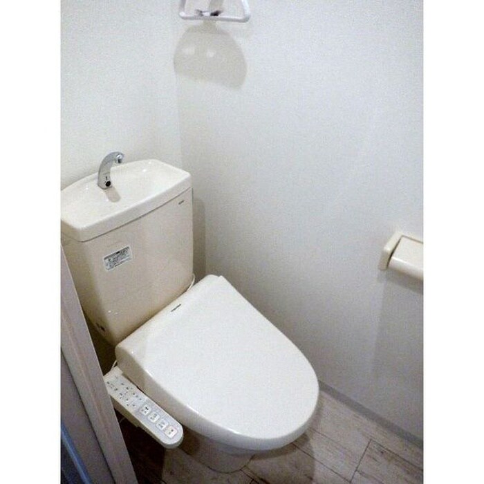 物件内観写真14　(トイレ)