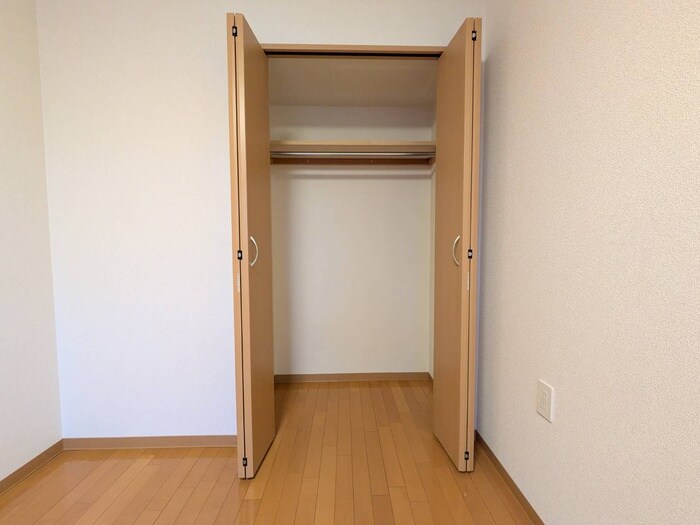 物件内観写真11　(収納)