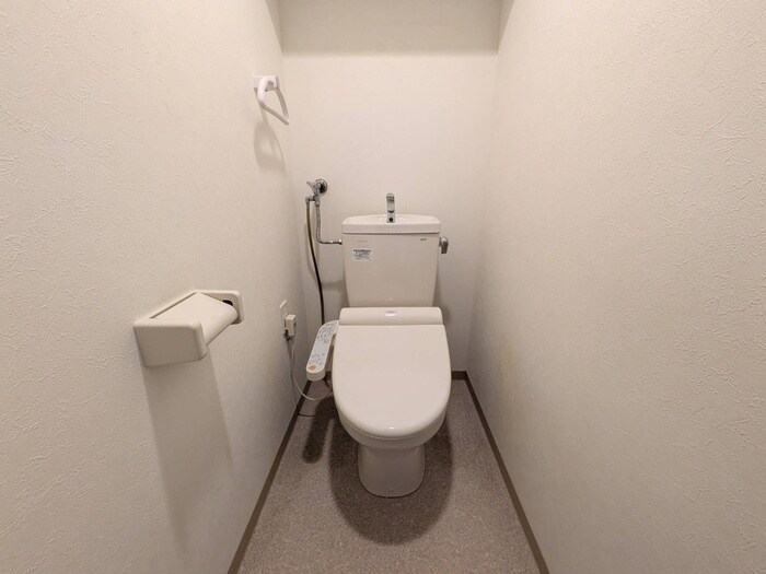 物件内観写真16　(トイレ)