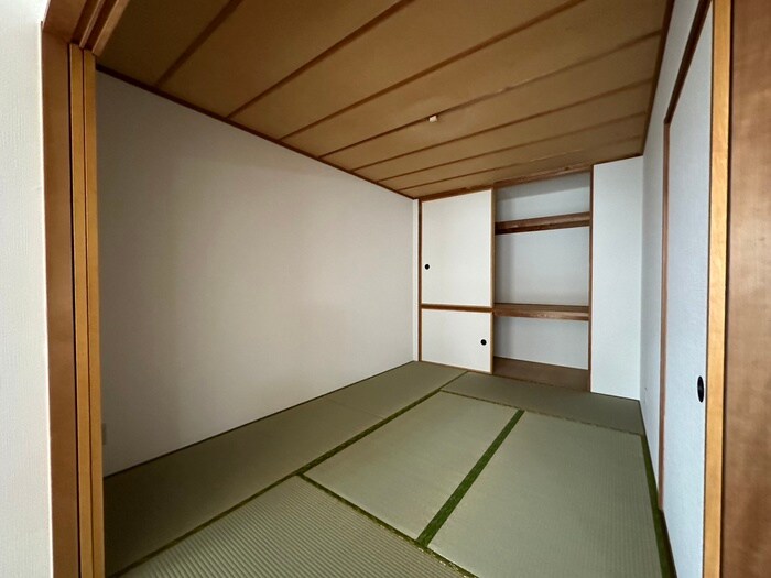 物件内観写真19　(居室)