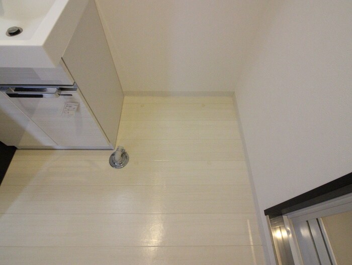 物件内観写真18　(洗濯機置場)