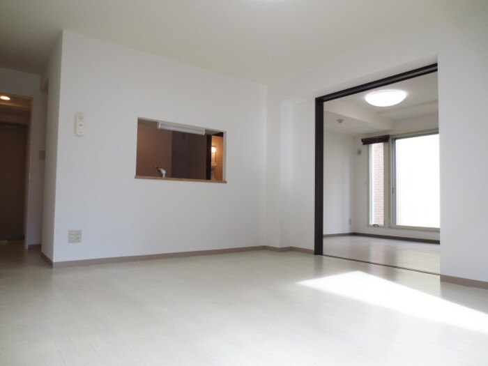 物件内観写真4　(居室)