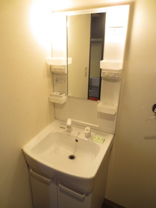 物件内観写真8　(洗面)